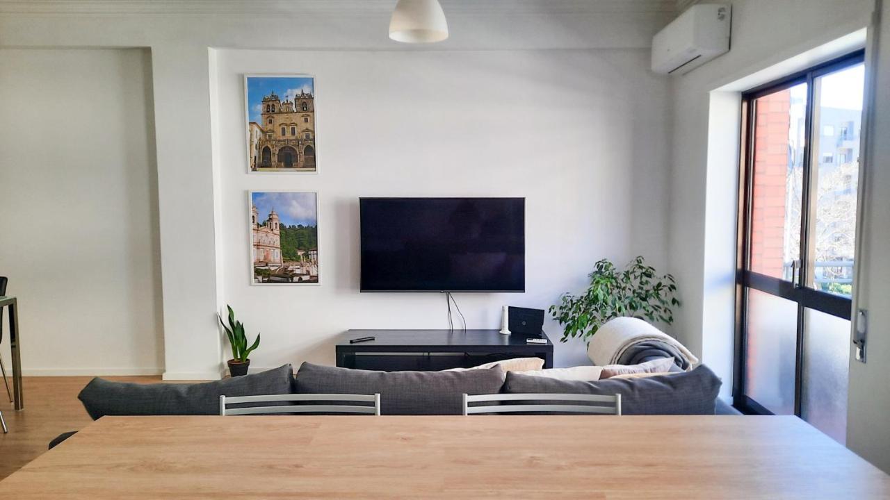 Lovely 2-Bedroom Apartment - Near Braga City Center! Εξωτερικό φωτογραφία